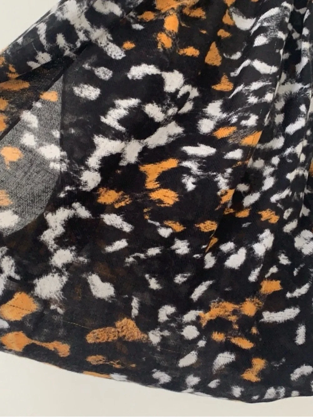 NWT H&M Infinity Scarf in Black, White & Brown/Orange Leopard Print